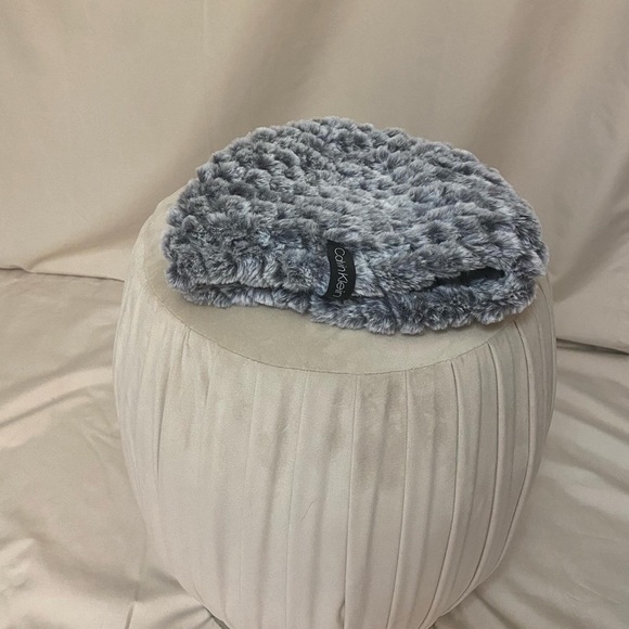 Calvin Klein beanie - Picture 2 of 2
